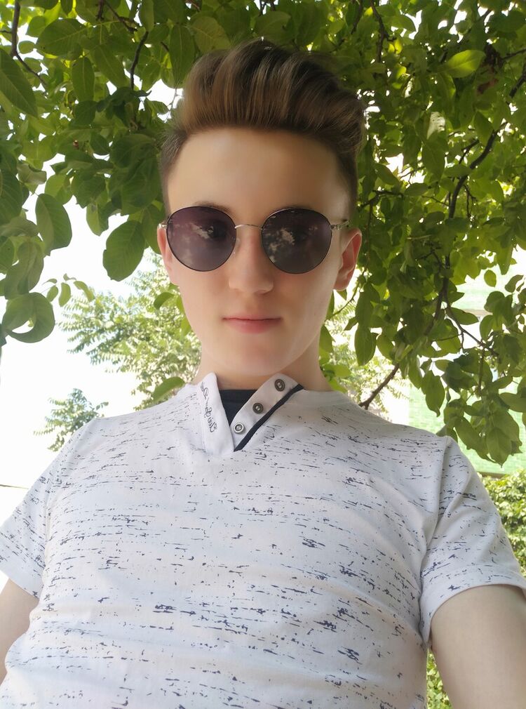  ,   _Stefan, 24 ,  