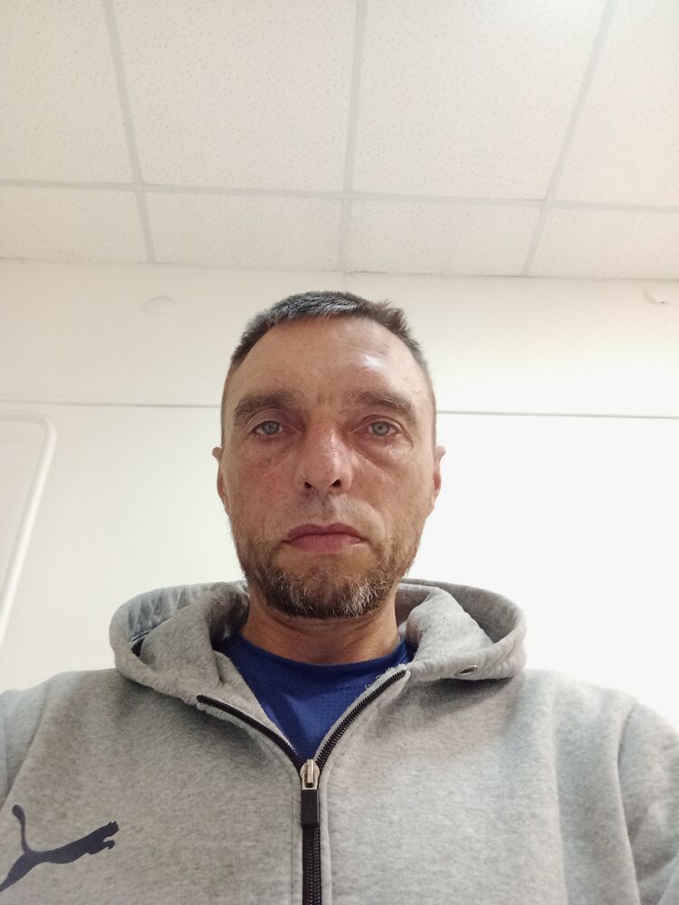  38549068  , 44 ,    