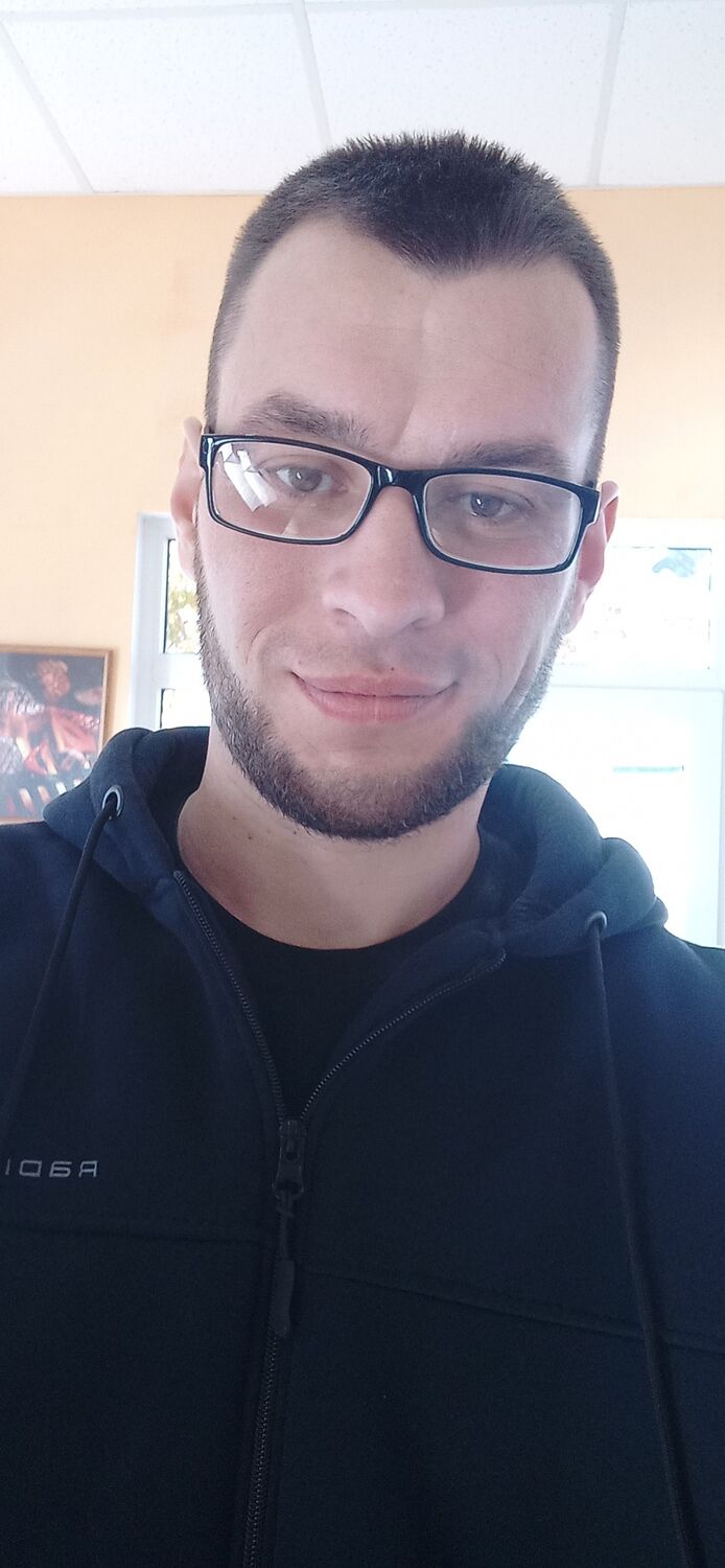  47615468  , 28 ,    