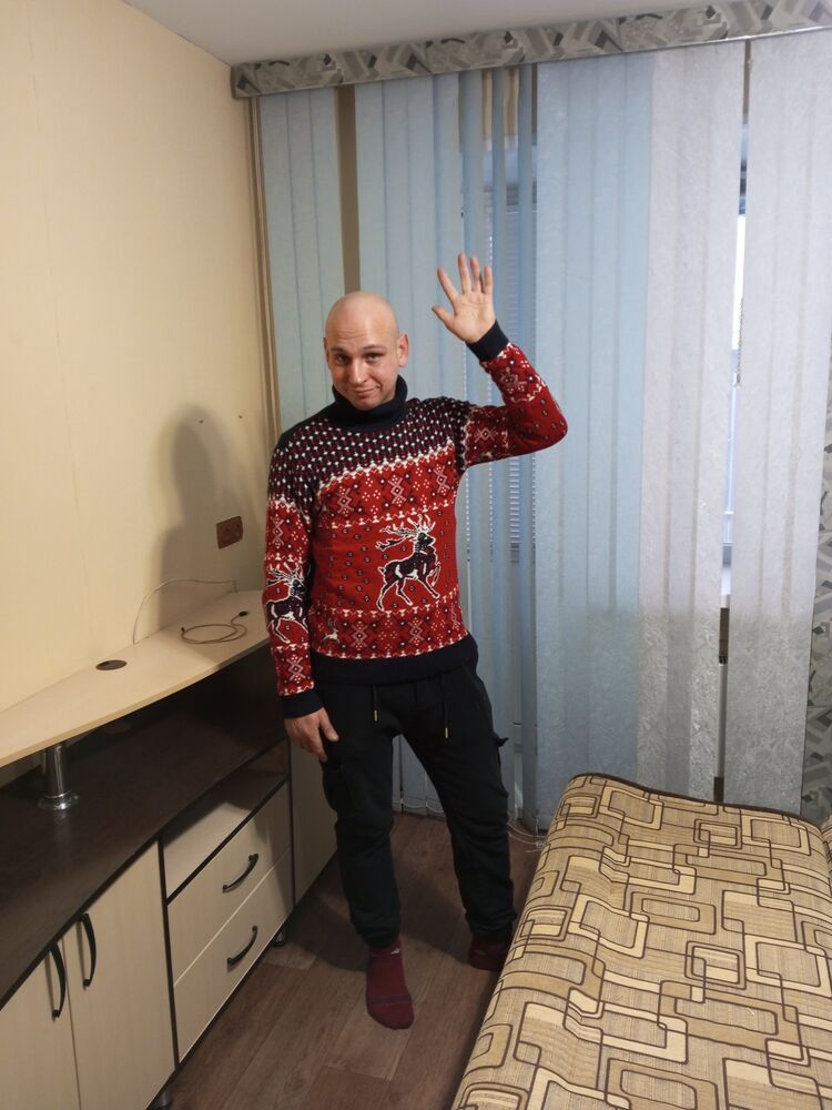  31331738  Kozhemyaka, 35 ,    
