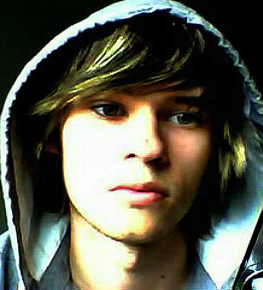 ���� 4449738 ������� ������, 32 ����, ���� ���������� � �����-����������