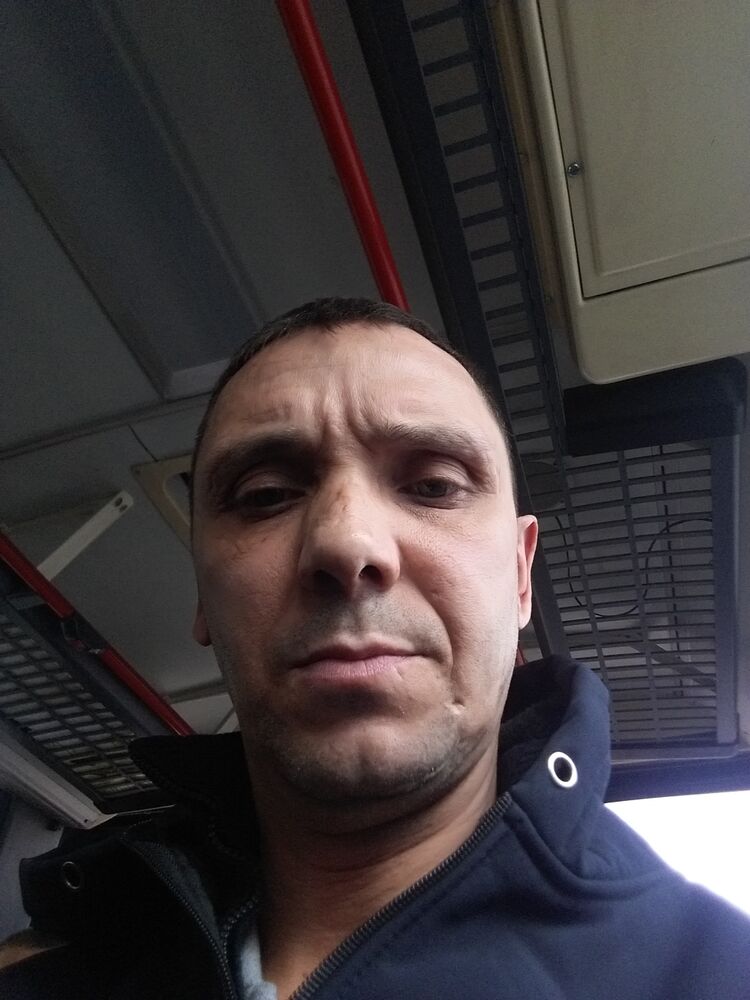  24943558  , 46 ,    