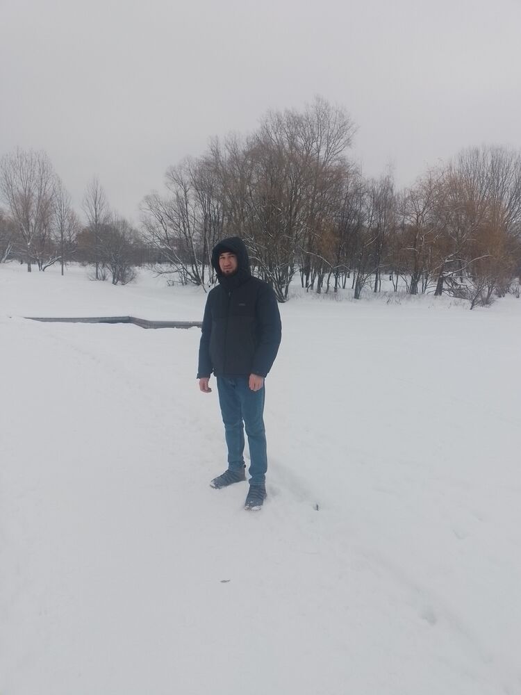  31633088  Iqboljon, 35 ,    