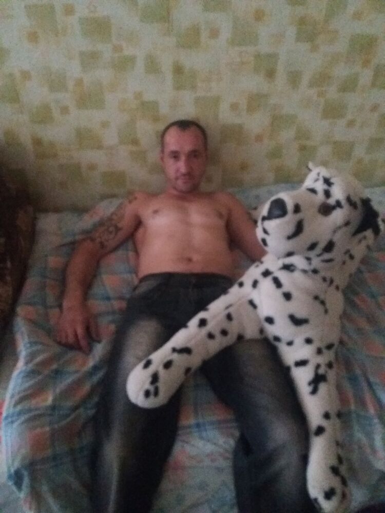  10979678  , 44 ,    
