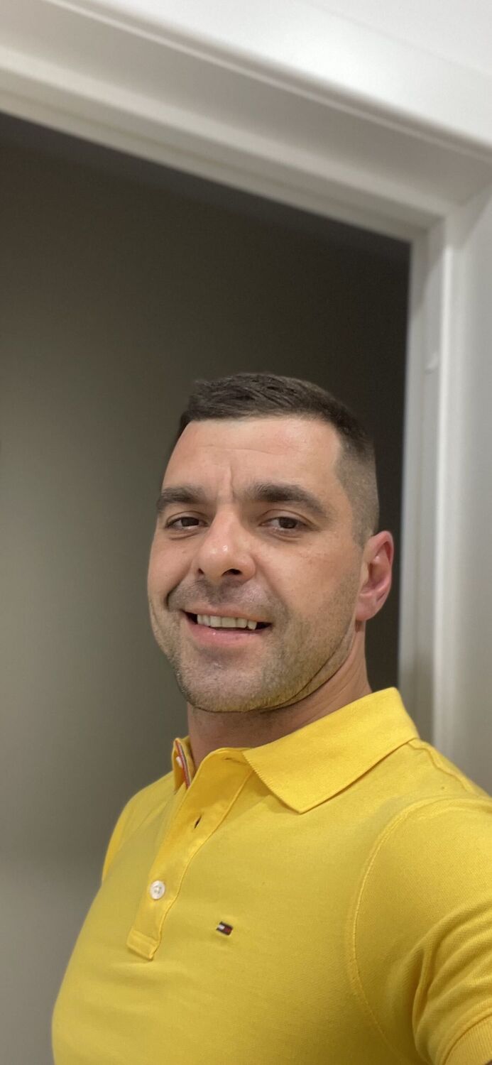  30085148  Arman, 40 ,    Abbots Langley
