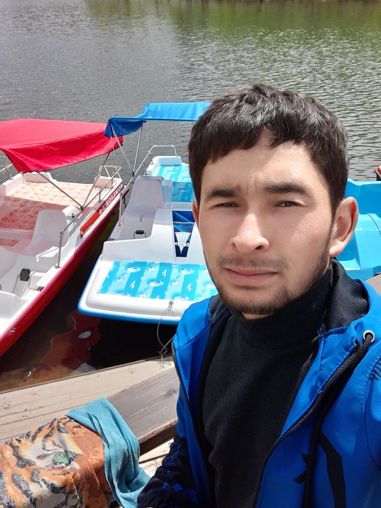  39920798  Nursulton, 25 ,    