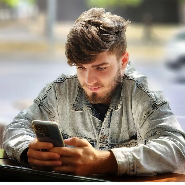  46345028  Teymur, 23 ,    