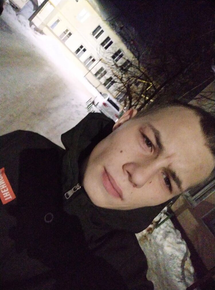  35738278  , 24 ,    
