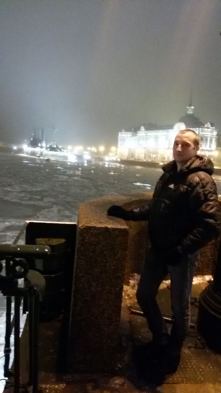  31948378  Sergey, 44 ,    
