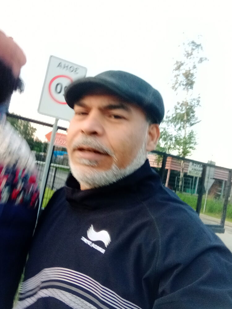  36231608  Sameh, 48 ,    Edmonton