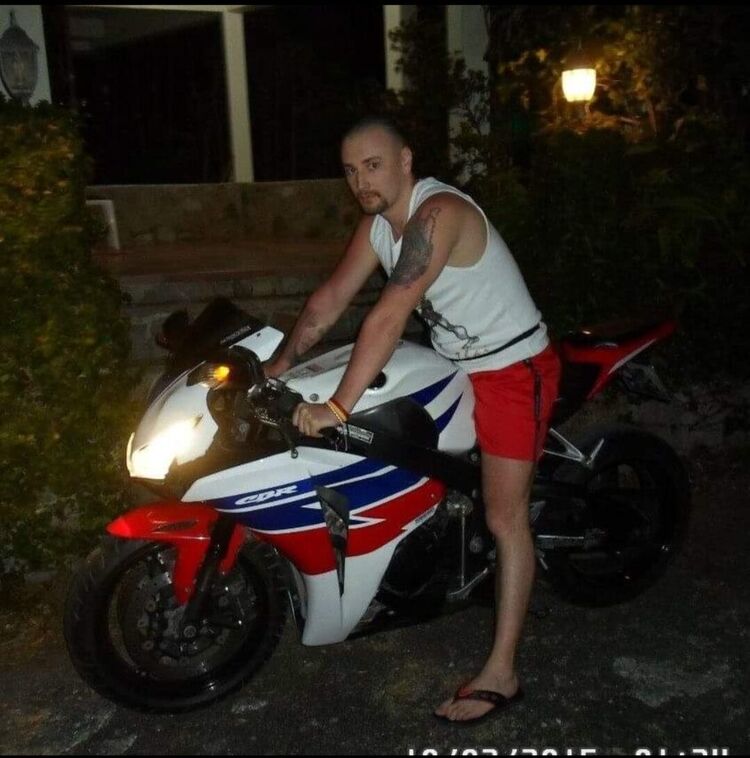  44106218  , 43 ,    