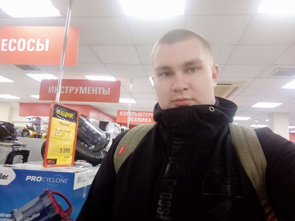  29133538  Ivan, 24 ,    