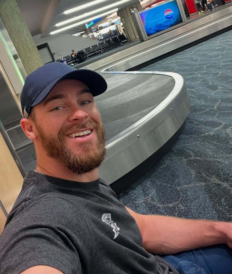  51717398  Steven Patel, 43 ,    Harcourt