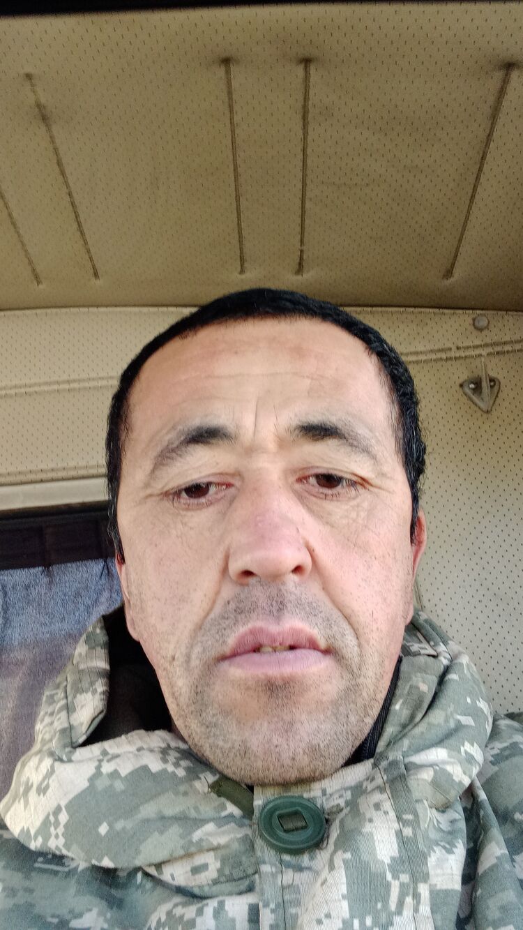  48085898  , 40 ,    