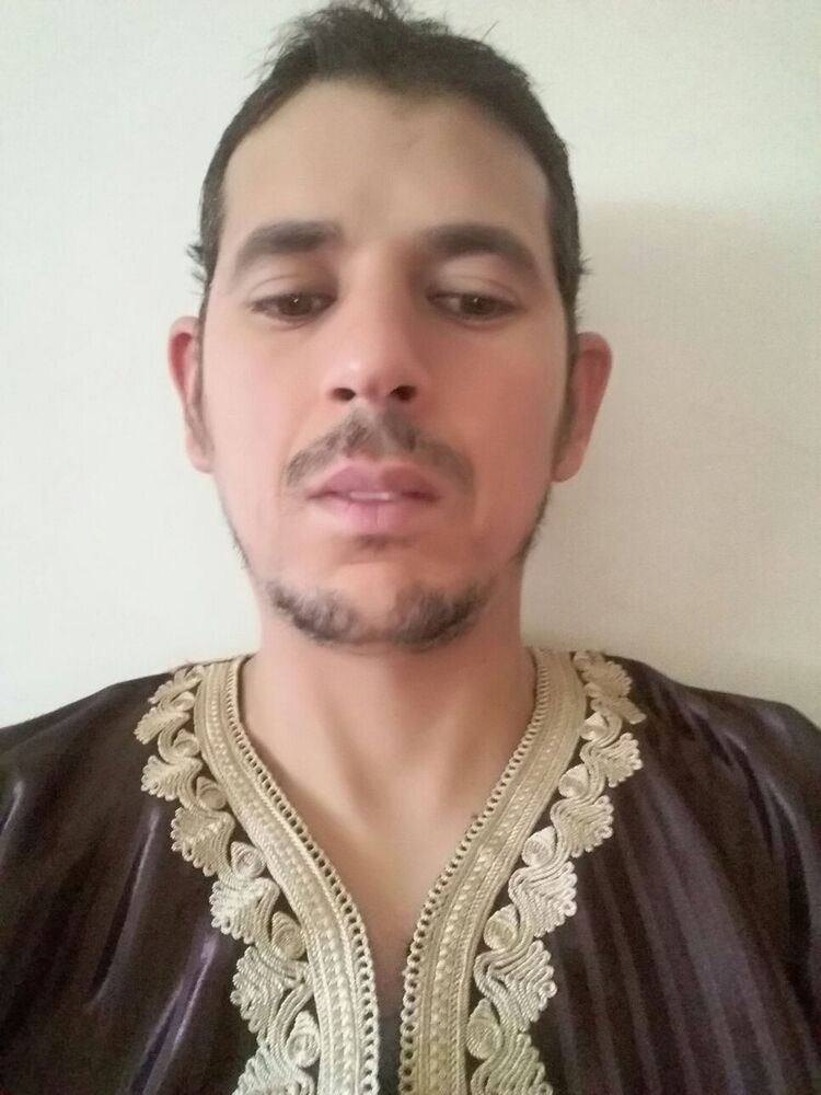  17261348  Jawad, 41 ,    Kenitra-Gharb