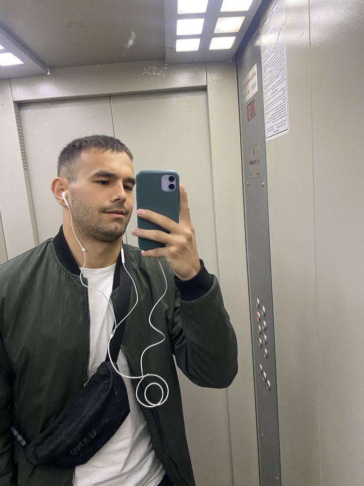  42266818  , 23 ,    