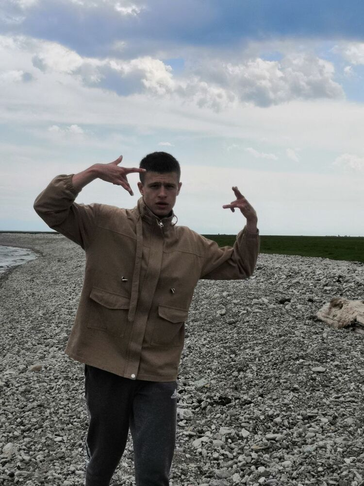  -,   , 21 ,   ,   