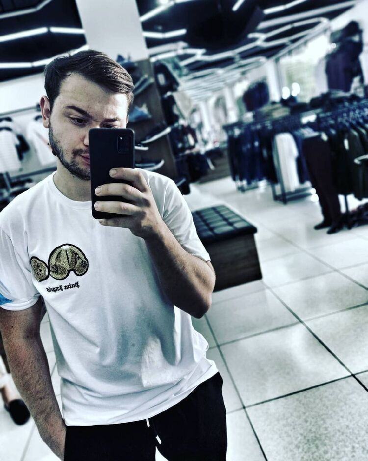 42834328  Ali, 26 ,    