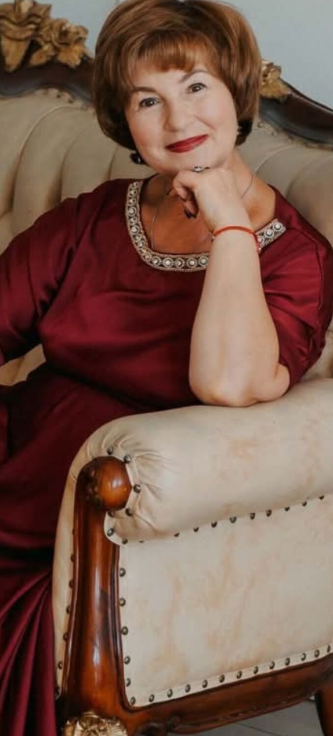  54192868  Valentina, 68 ,    