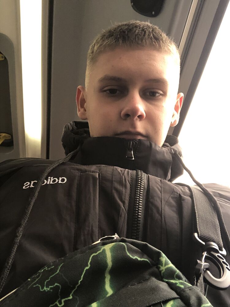 ���� 49124378 ����� �������, 19 ���, ���� ���������� � ��������