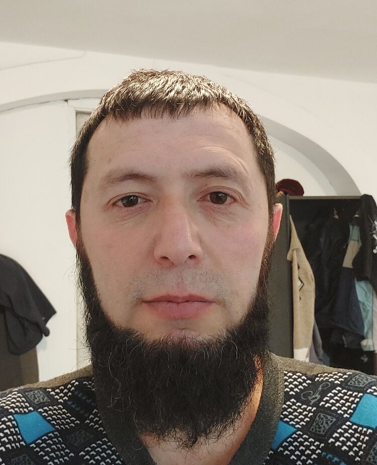  33230768  Jamoliddin, 47 ,    Warszawa