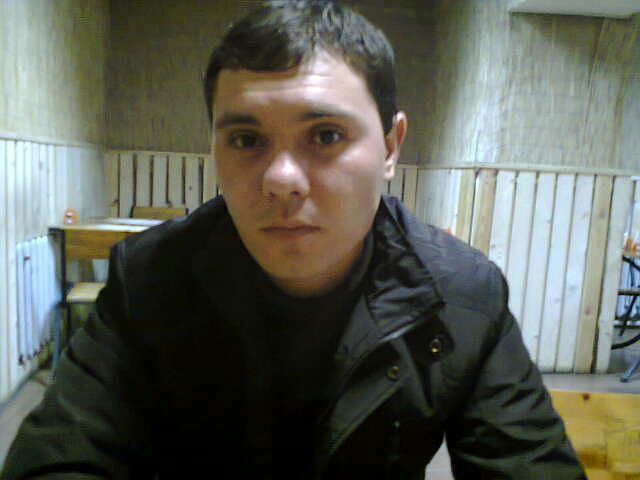  43298578  Ivan, 39 ,    