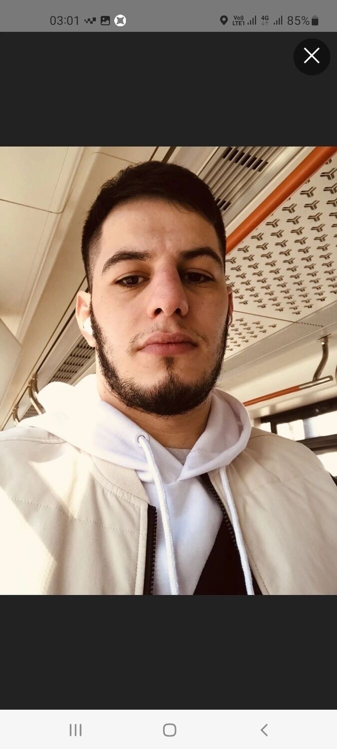  41830608  , 32 ,    