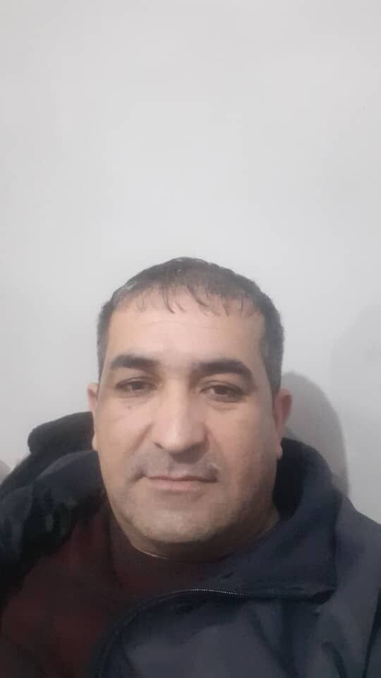  40580848  Jasur, 39 ,    
