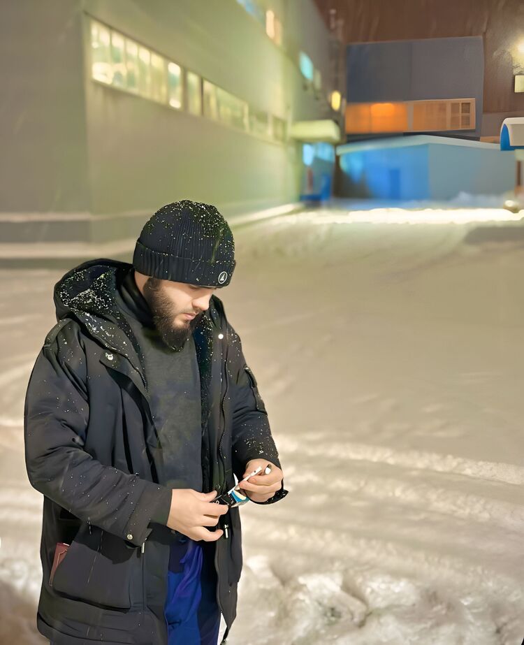  50372828  Sherov, 25 ,    