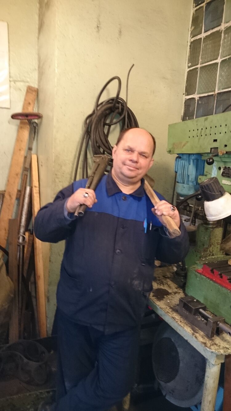  31761778  , 61 ,    