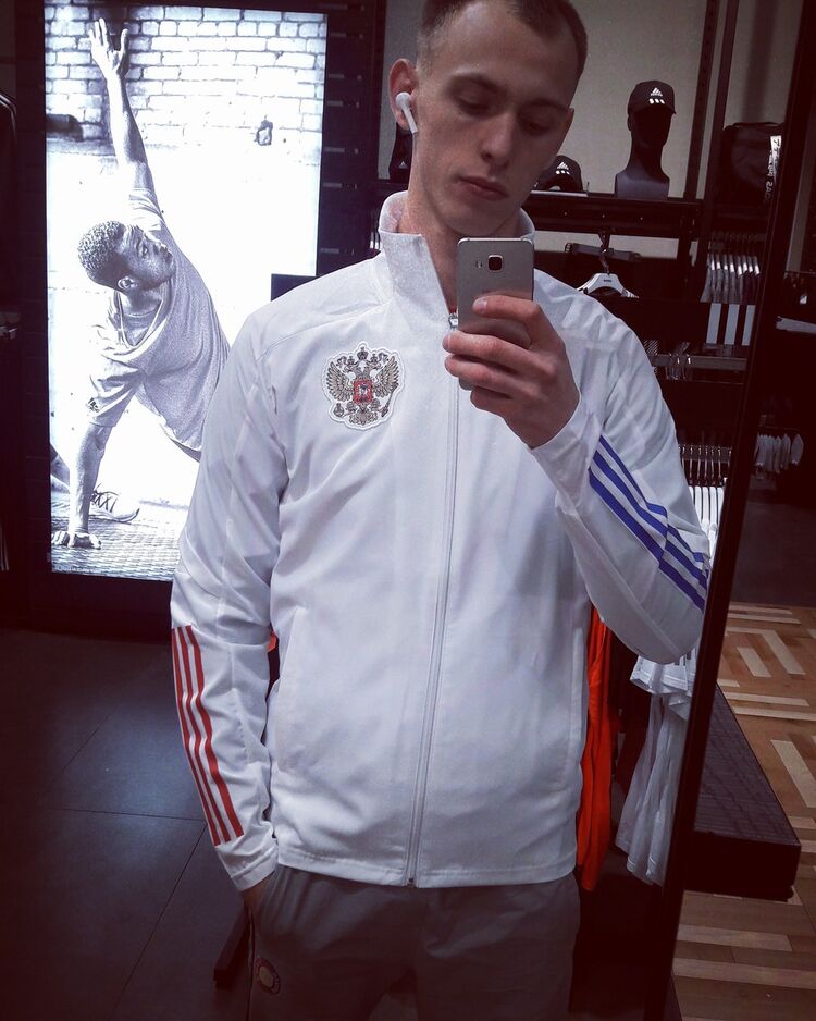 ���� 19449568 ������� ������, 27 ���, ���� ���������� � �����������