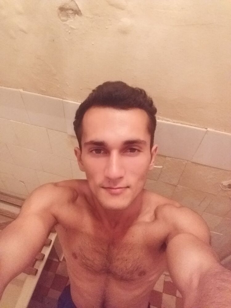  14076028  Alexandr, 37 ,    