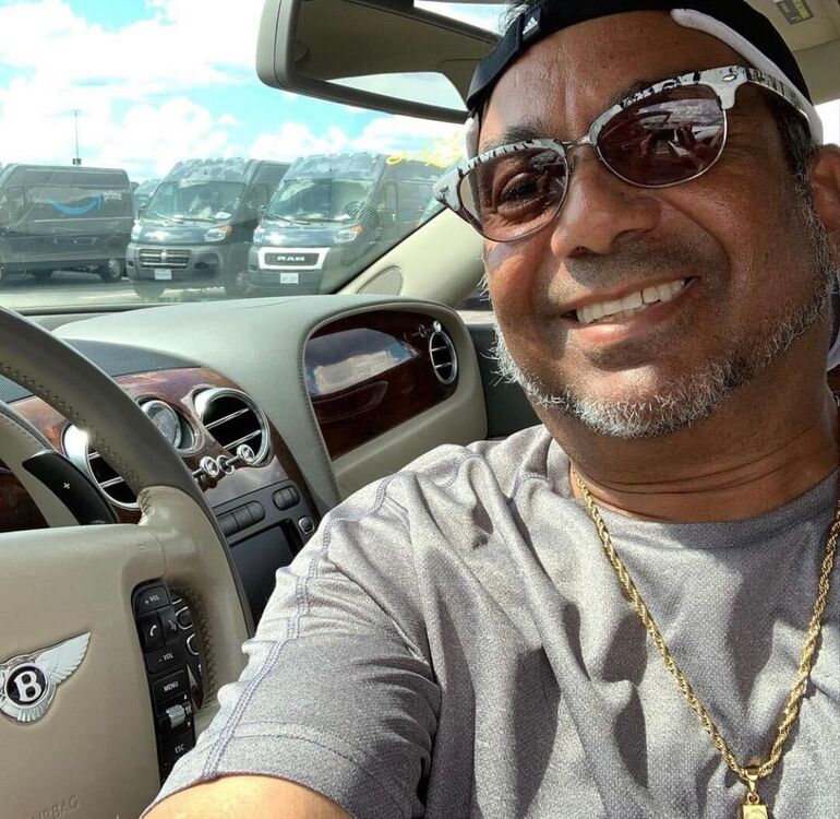  ,   MichaelJason, 49 ,   ,   