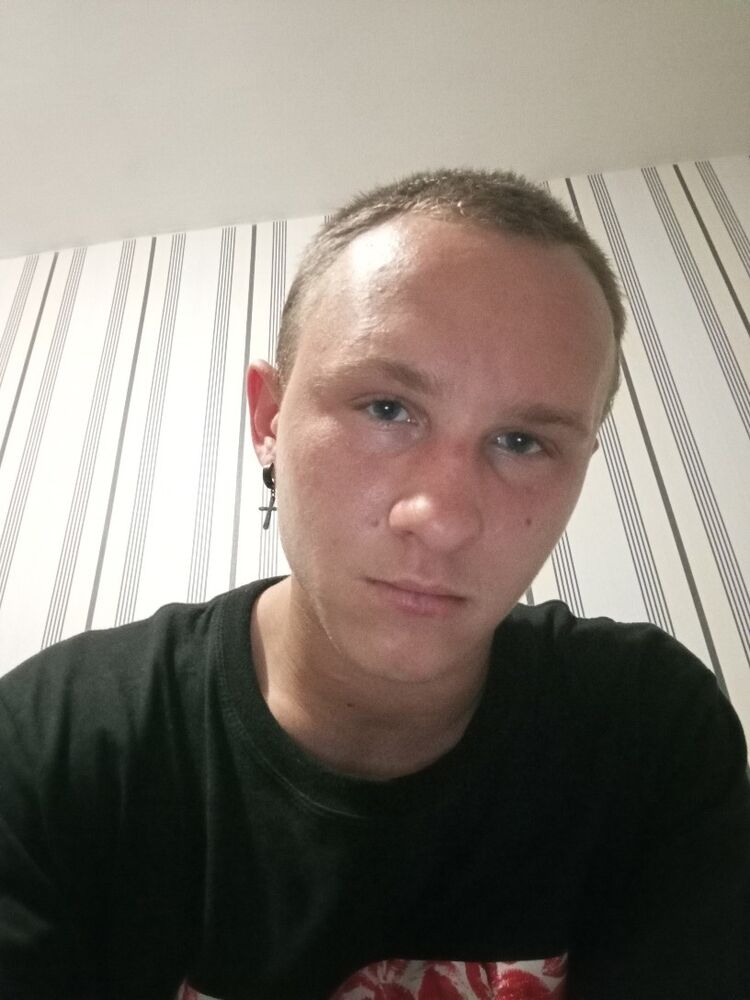  48276778  , 21 ,    