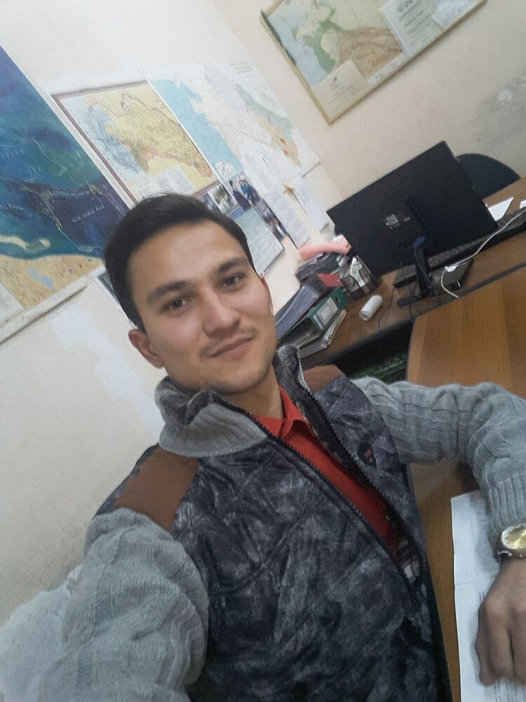  24817368  Mr M, 31 ,    