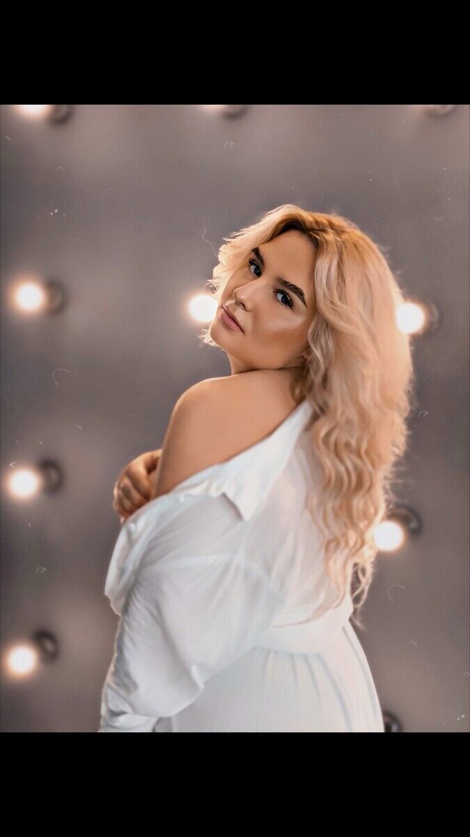  ,   Katrina, 27 ,   ,   , c 