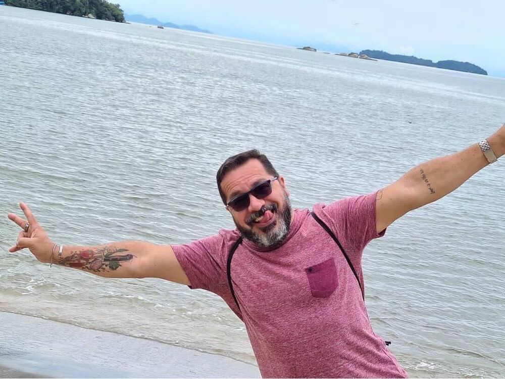  54338718  Micheal, 47 ,    