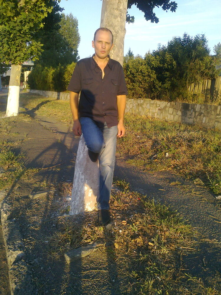  46117448  Alexs, 53 ,    