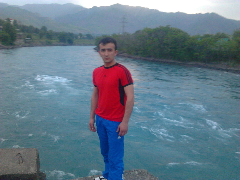  5653638  Jakha, 37 ,    