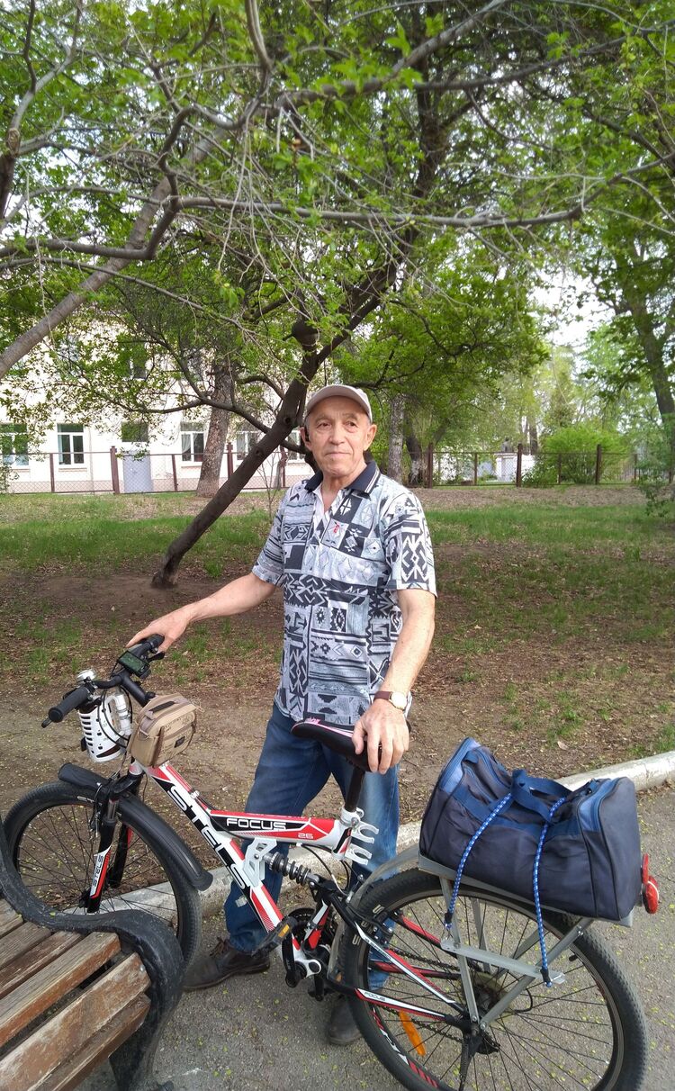  ,   Kolya Ya, 71 ,   ,   