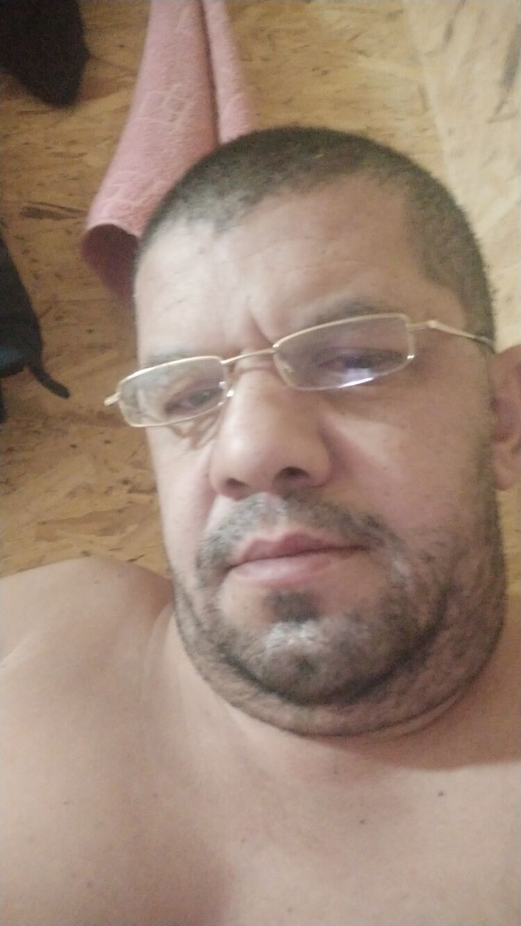  31890328  , 47 ,    