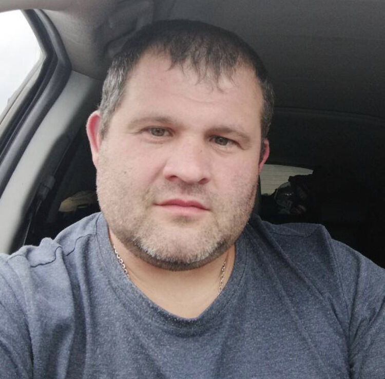  ,   Ivan, 42 ,   ,   