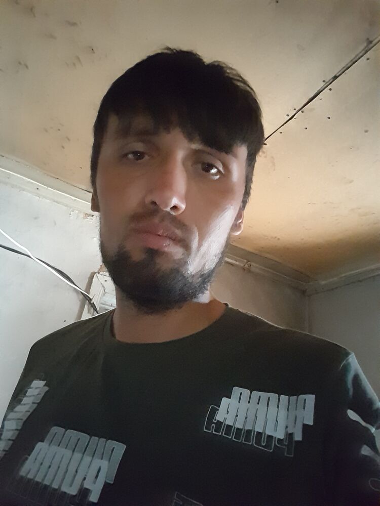  45044138  Azamat, 27 ,    