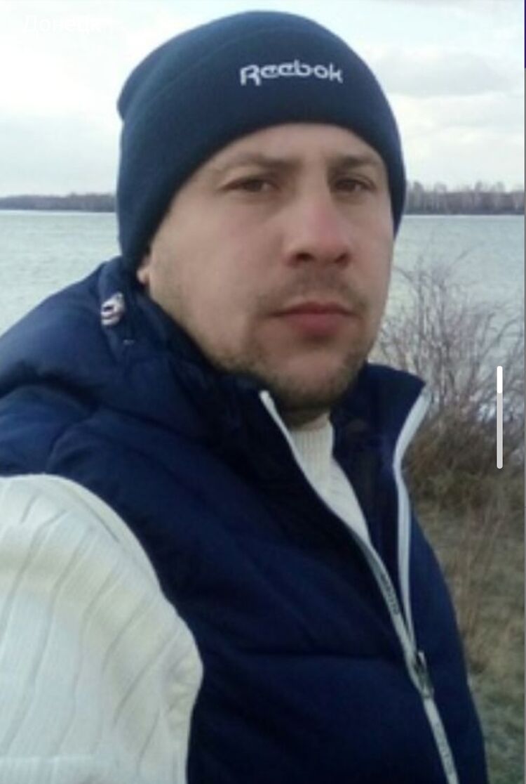  ,   Andrey, 42 ,   ,   