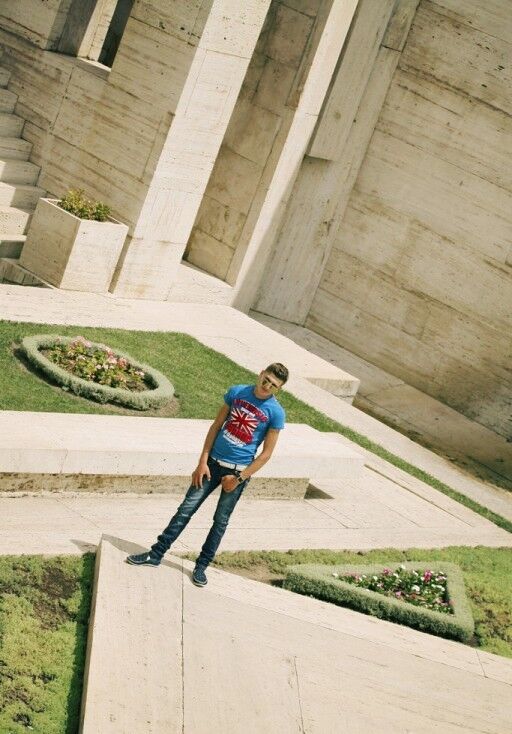  4793508  Noname, 40 ,    