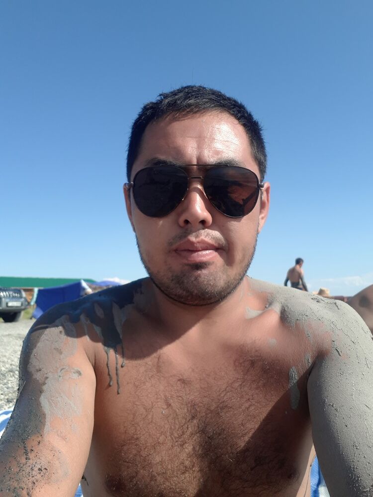  18933498  , 37 ,    -