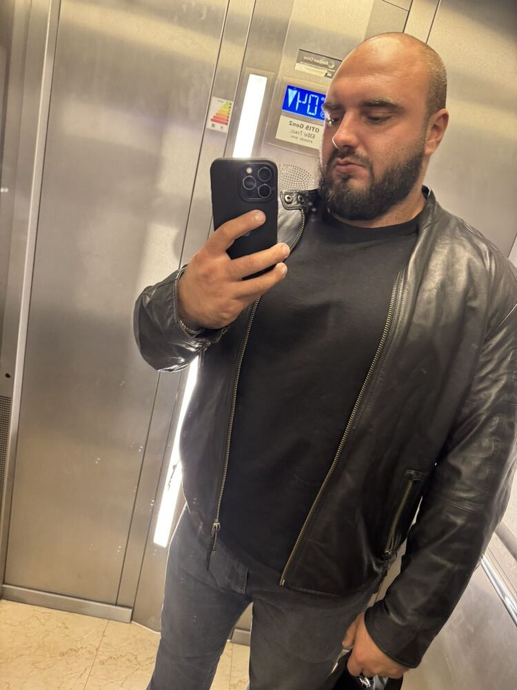  47730768  Pavel, 29 ,    