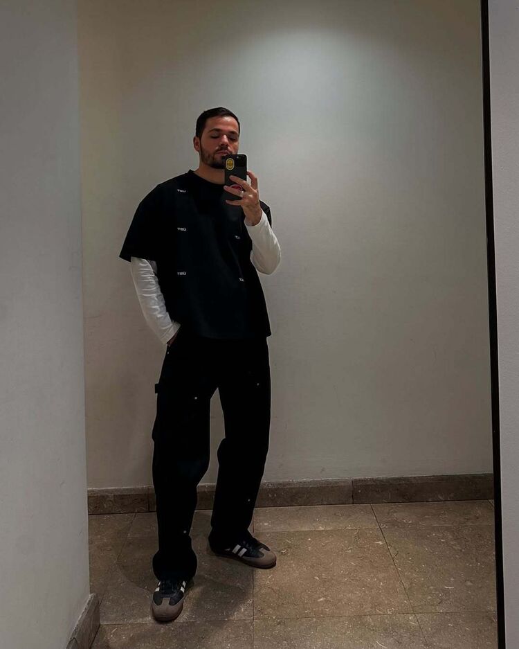  52418538  , 39 ,    