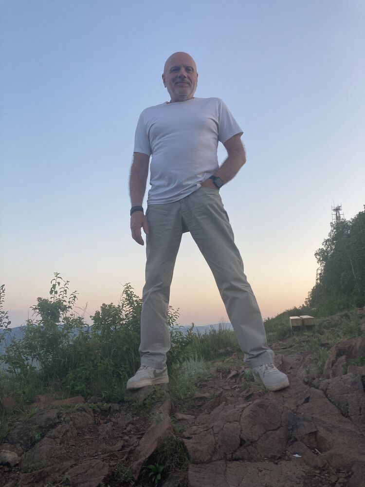  53073678  , 51 ,    