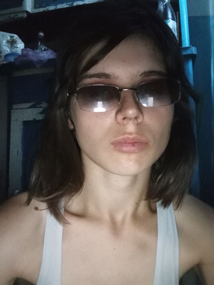  44721278  , 21 ,    
